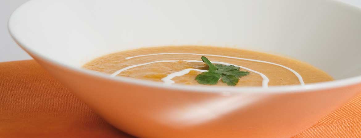 bloemkoolsoep met curry: lekker samen met warm indiaas naanbrood!