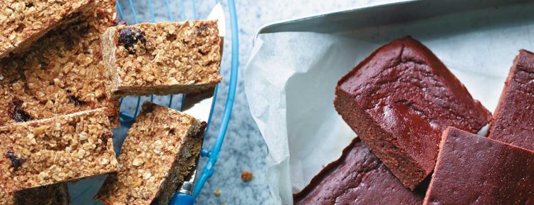 Energiebrokken met dadels en havervlokken - Gezond aan tafel - recept
