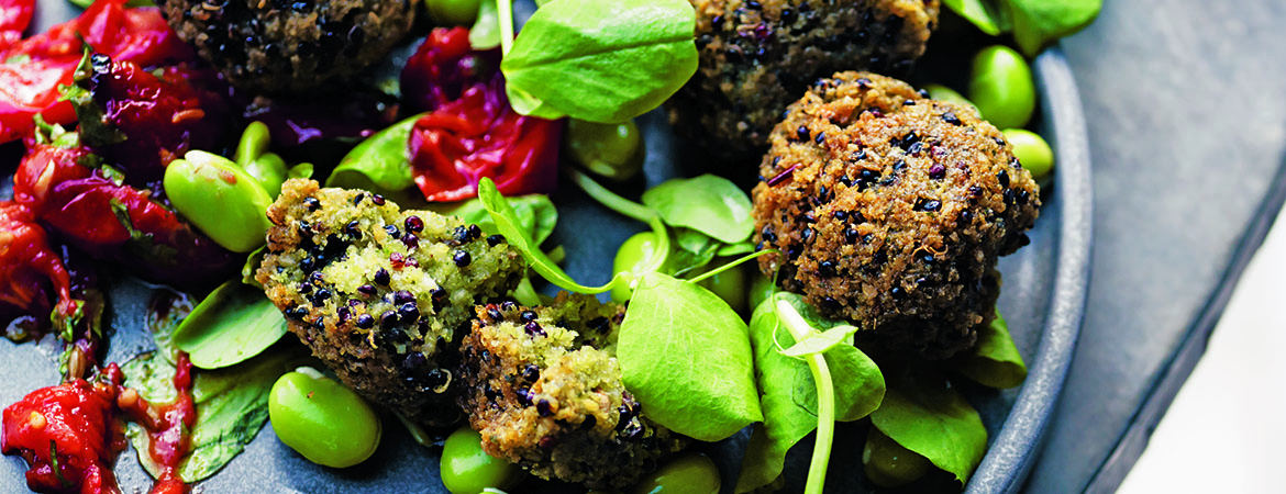 Falafel van quinoa en tuinbonen met citroen