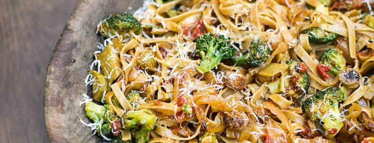 Pasta met worst en broccoli van Jamie Oliver