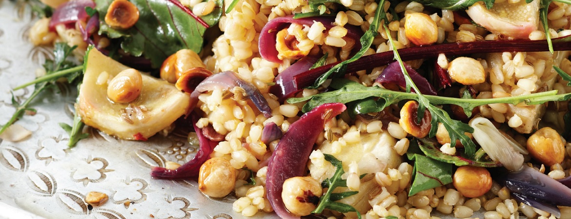 Tarwesalade met artisjok, venkelzaad & bietenloof